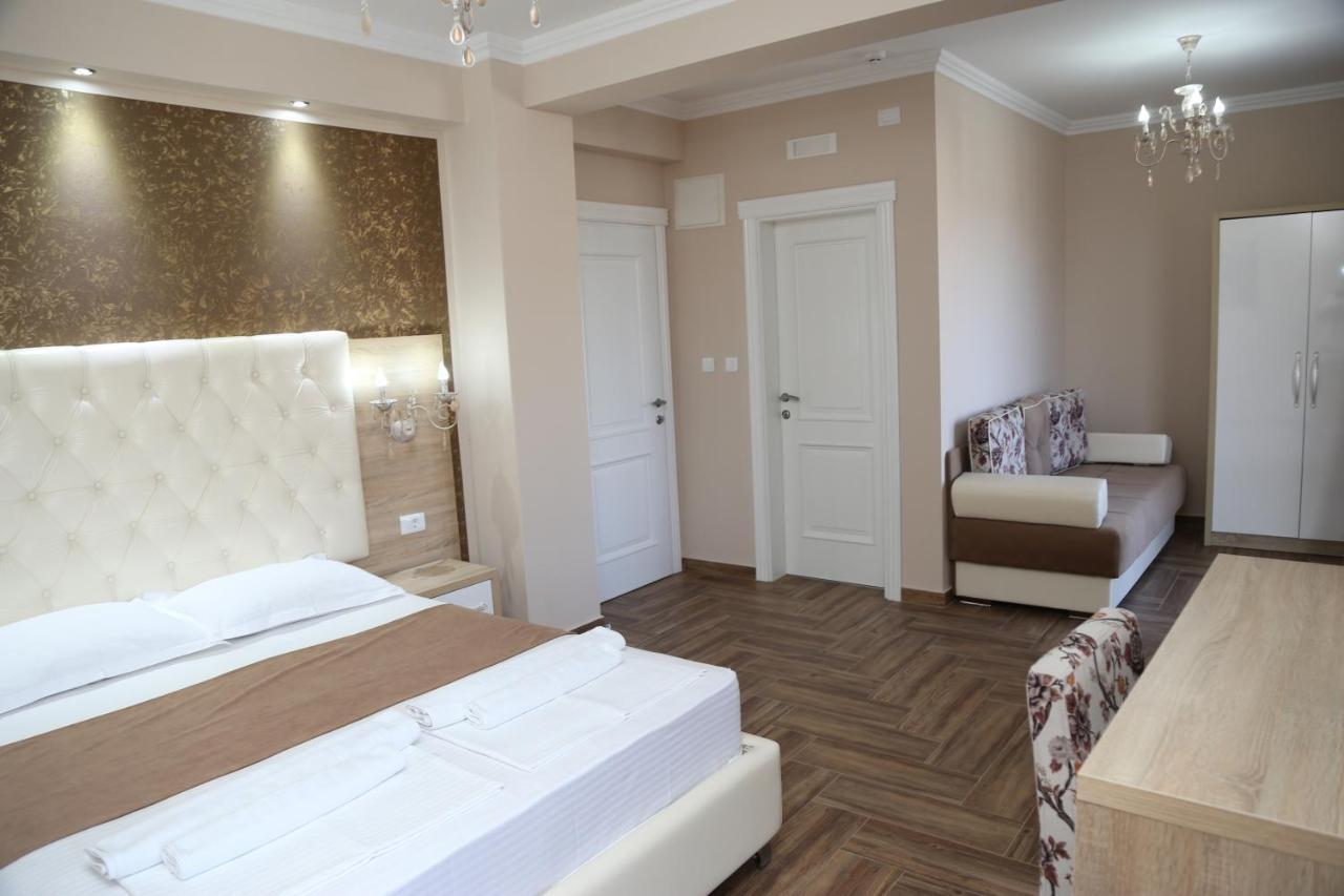 Metropolis Hotel Ulcinj Ngoại thất bức ảnh