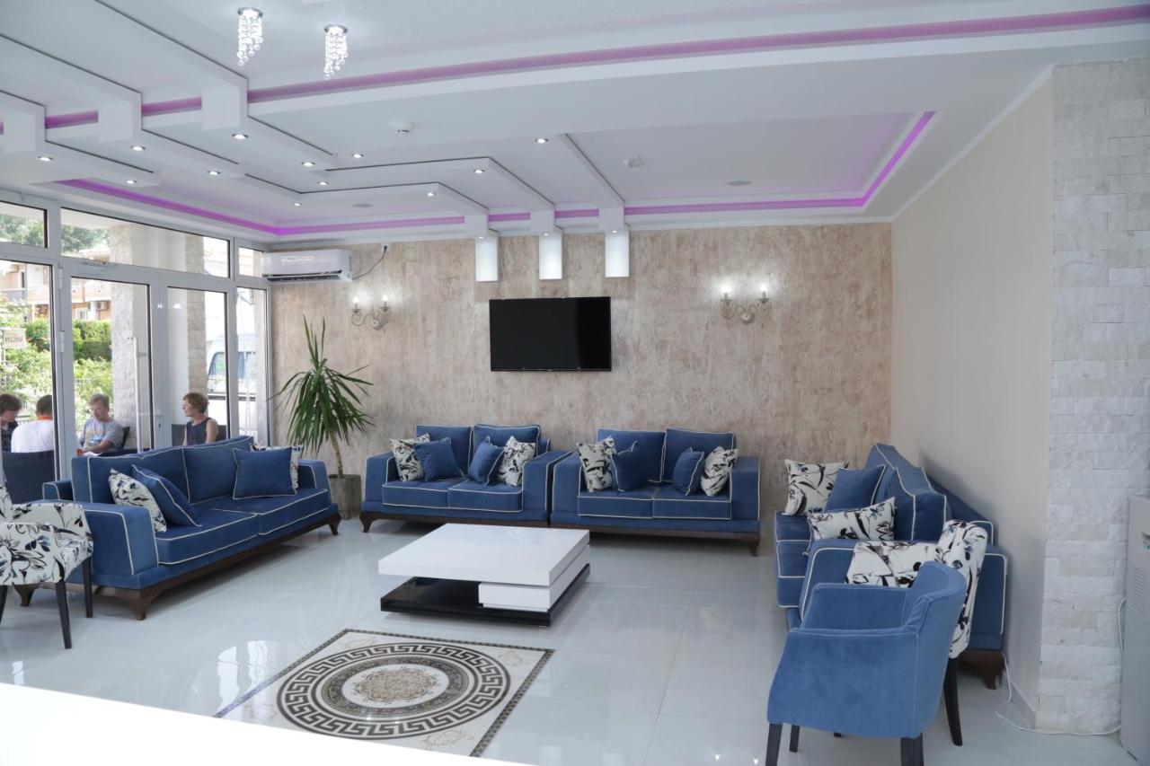 Metropolis Hotel Ulcinj Ngoại thất bức ảnh